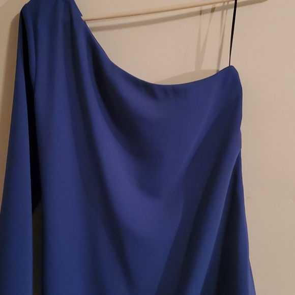 Beautiful Navy one shoulder dress - Picture 3 of 3